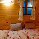 Etno Selo Eden Capsule hotel Zeravacki Potok