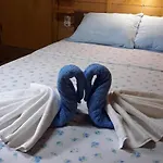 Etno Selo Eden Kapslový hotel 2*