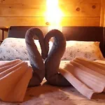 Etno Selo Eden Kapslový hotel Zeravacki Potok