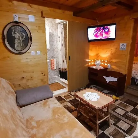 Etno Selo Eden Hotel kapsułowy 2*