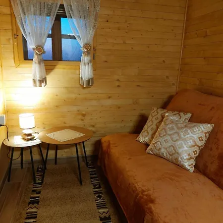 Etno Selo Eden Hotel kapsułowy