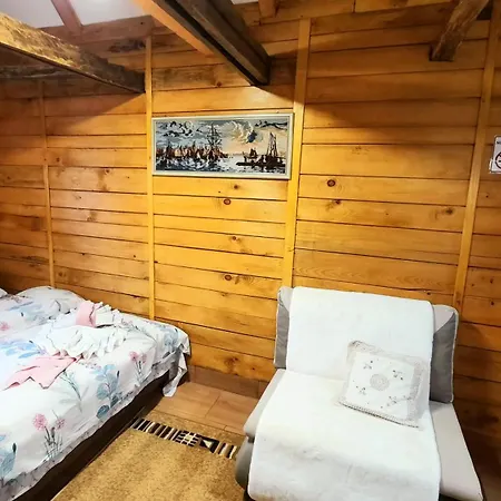 Capsule hotel Etno Selo Eden Zeravacki Potok