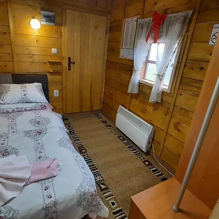 Etno Selo Eden Capsule hotel Zeravacki Potok