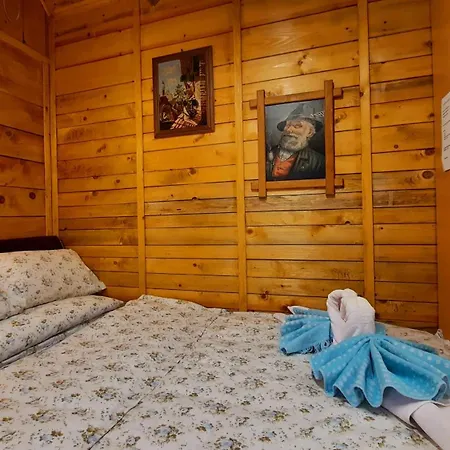 Capsule hotel Etno Selo Eden 2*