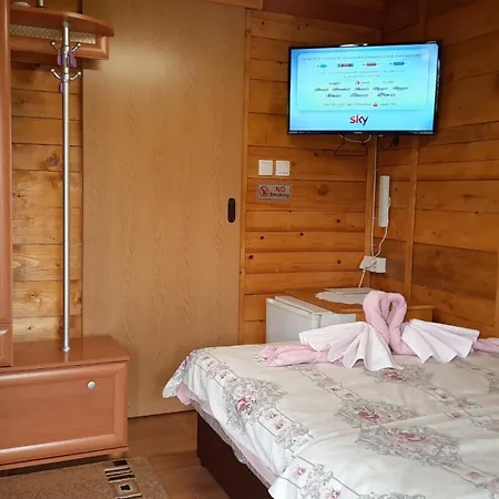 Capsule hotel Etno Selo Eden Zeravacki Potok