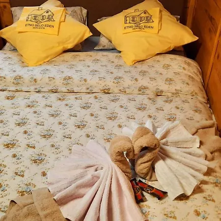 Capsule hotel Etno Selo Eden Zeravacki Potok
