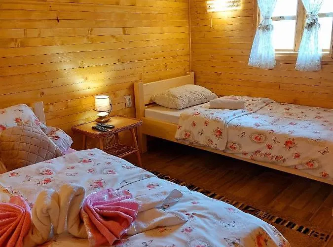 Etno Selo Eden Capsule hotel